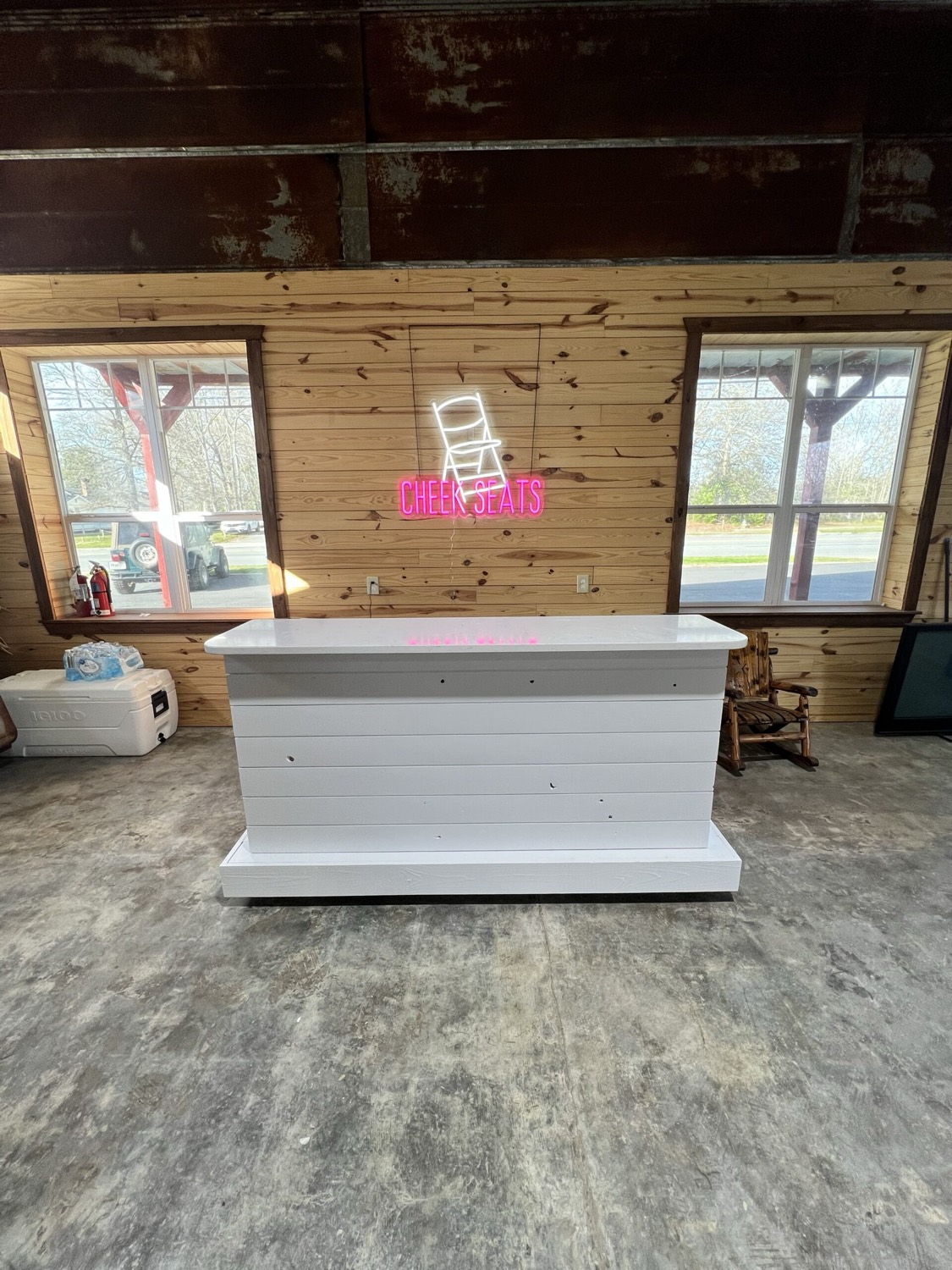 3' × 6' Mobile Bar